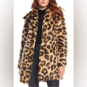 Trina Turk Size Medium Faux Fur Leopard Print Jacket